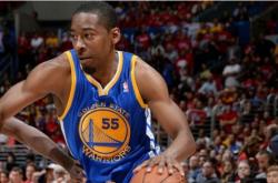 贝博官方app深圳男篮发布备战花絮，转会期官宣签约，欧联任务艰巨，阵容厚度经受考验的简单介绍